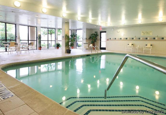 Courtyard By Marriott Philadelphia Montgomeryville Hotel 4*