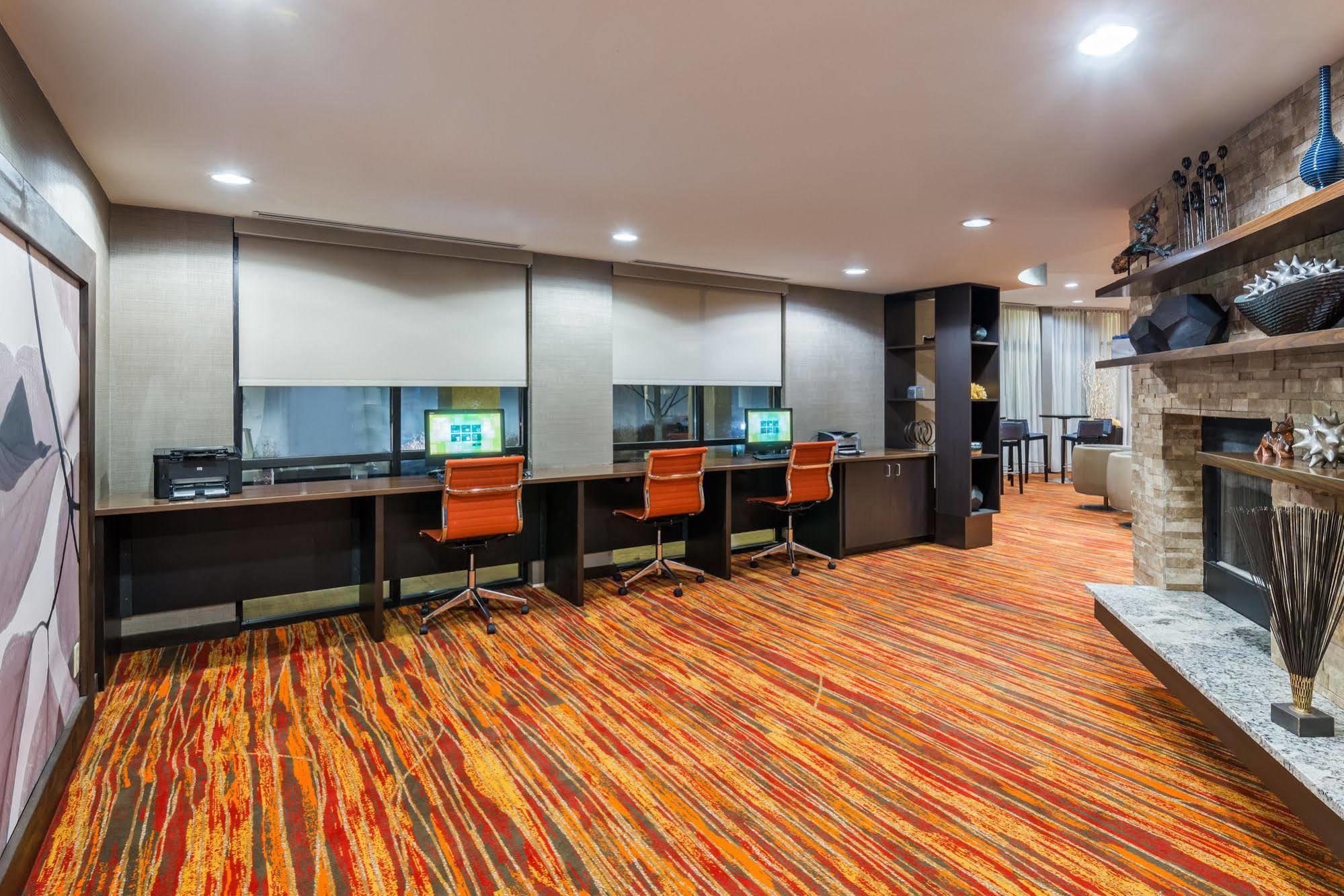 Hotel Courtyard By Marriott Philadelphia Montgomeryville 4*