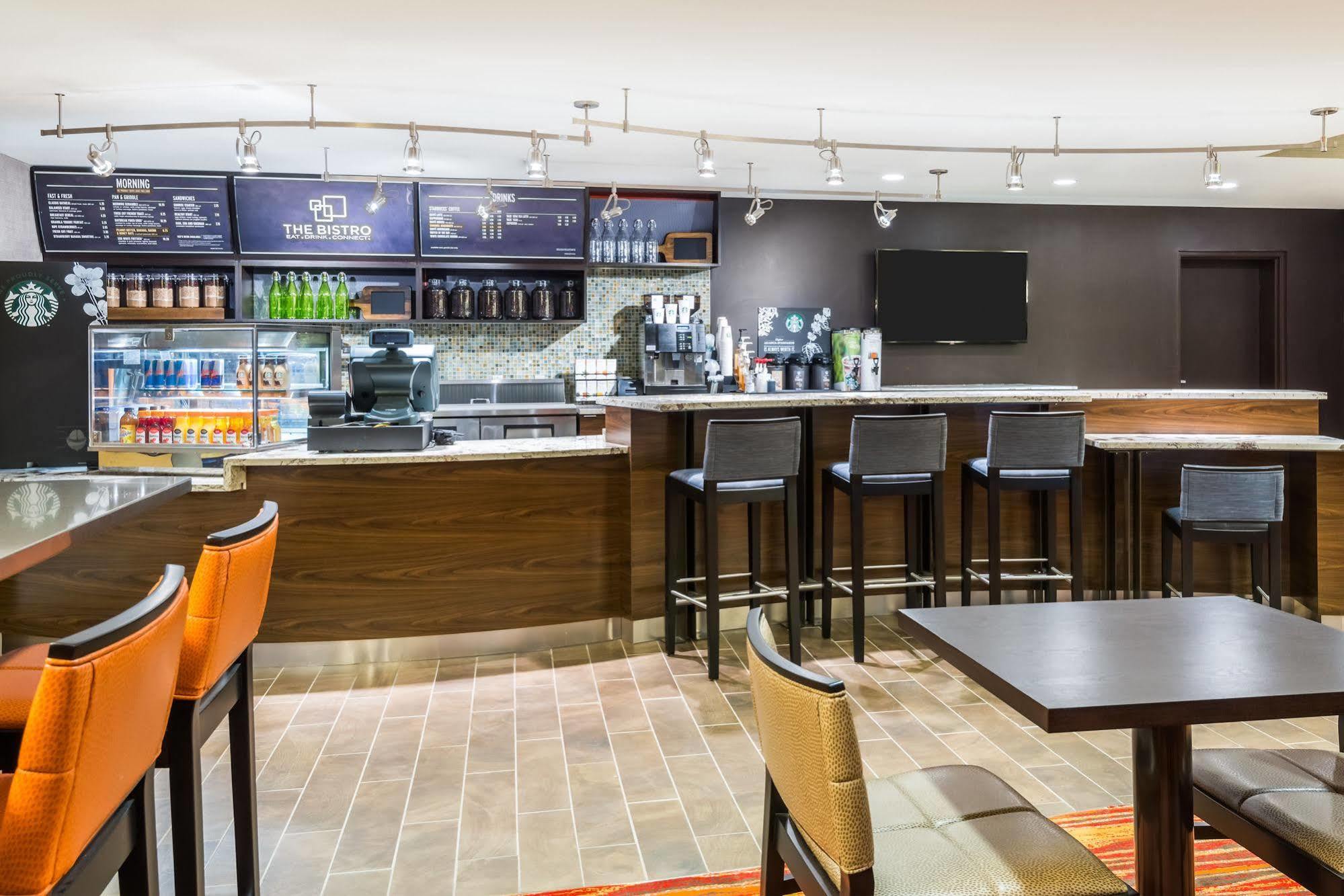 Courtyard By Marriott Philadelphia Montgomeryville Hotel 4*